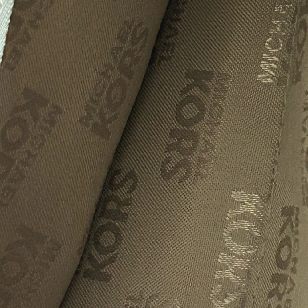 Michael Kors Hannah White Saffiano Leather Scallop Perforated Crossbody NWOT - Picture 5 of 10